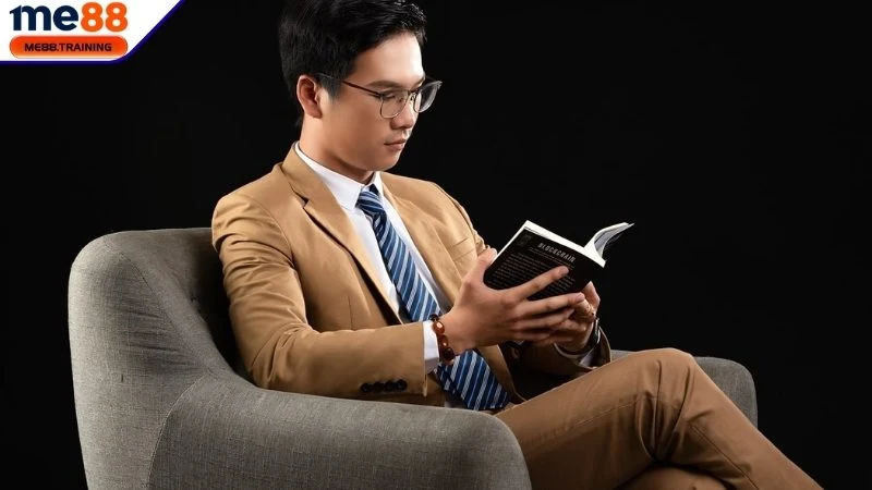 Tiểu sử của tác giả Lê Anh Hào